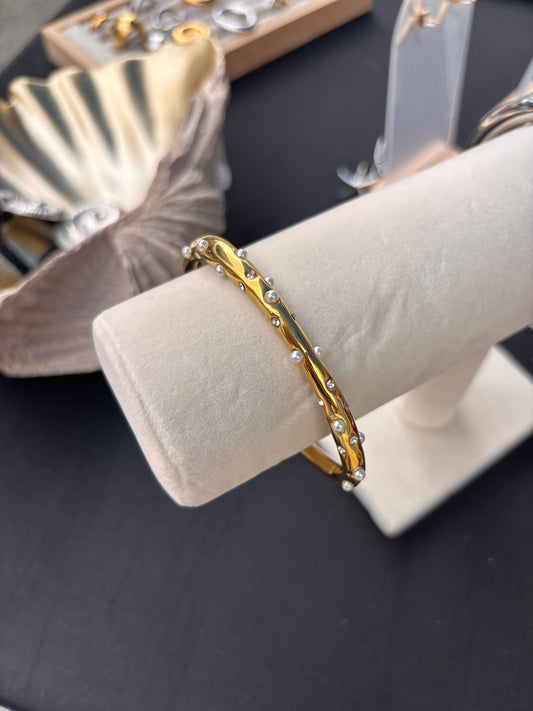 Iris Bangle
